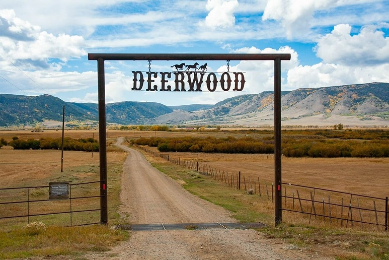 Entrance to Deerwood Ranch Wild Horse EcoSanctuary.